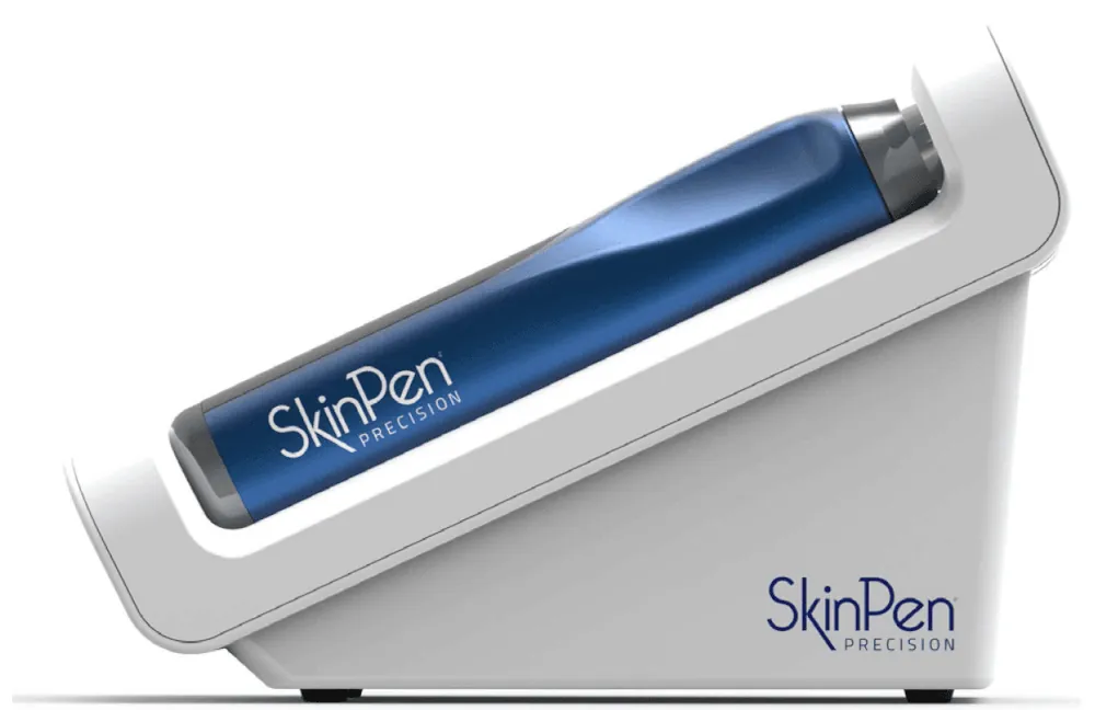 Urządzenie SkinPen Precision do mikronakłuwania skóry, wykorzystywane w profesjonalnych zabiegach kosmetologicznych – Prestige Laser, Wrocław.